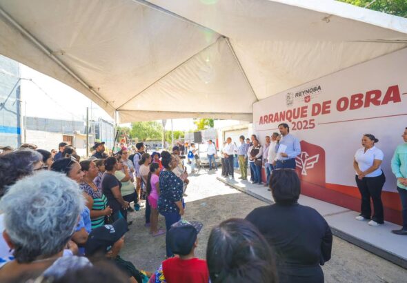 Da Alcalde Carlos Peña Ortiz arranque a obra de pavimentación